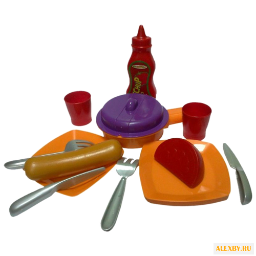 Набор продуктов с посудой